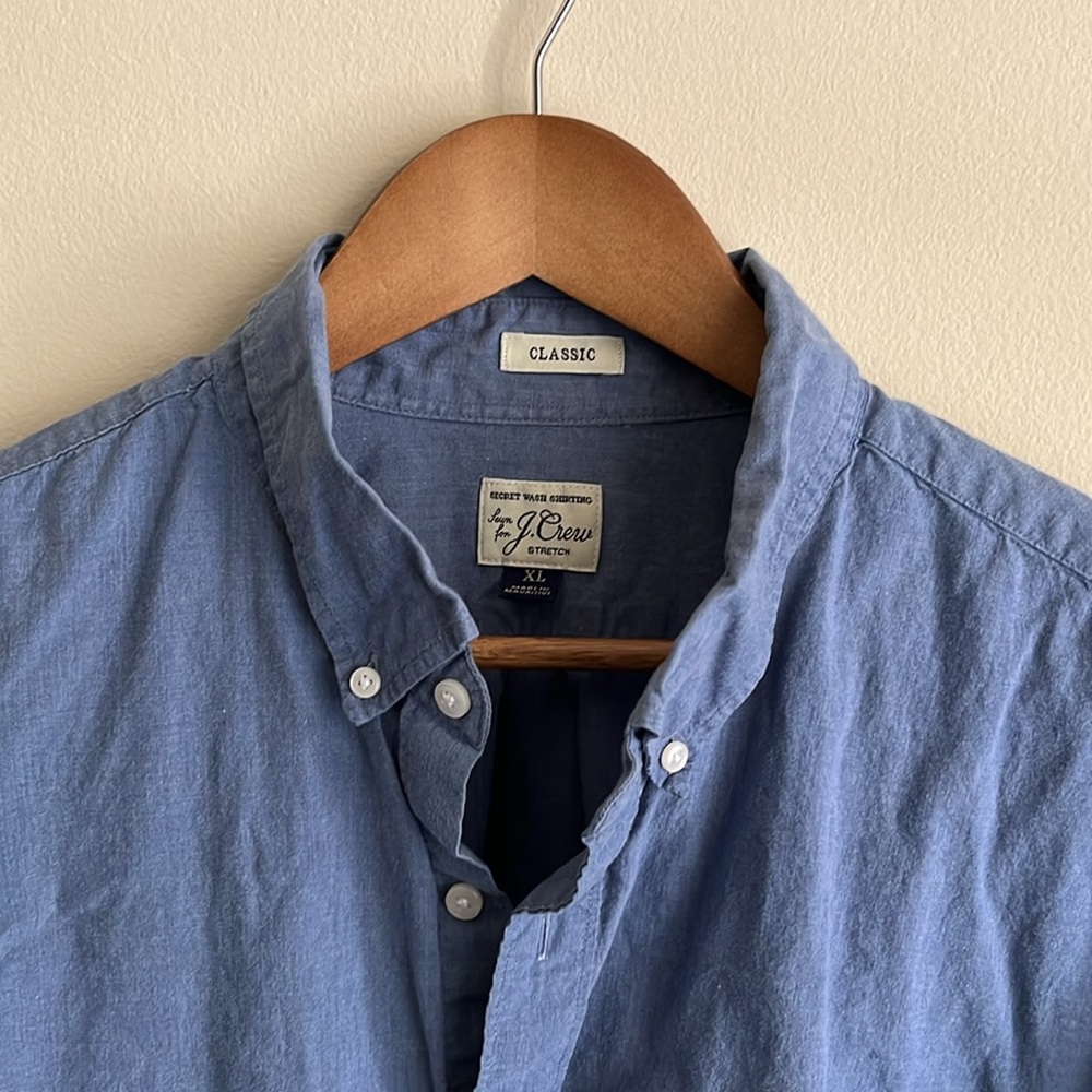 J Crew Classic XL Long sleeved Button down